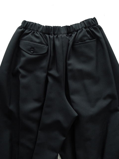 BLACK COMME des GARCONS【ブラック コム デ ギャルソン】正規取り扱い